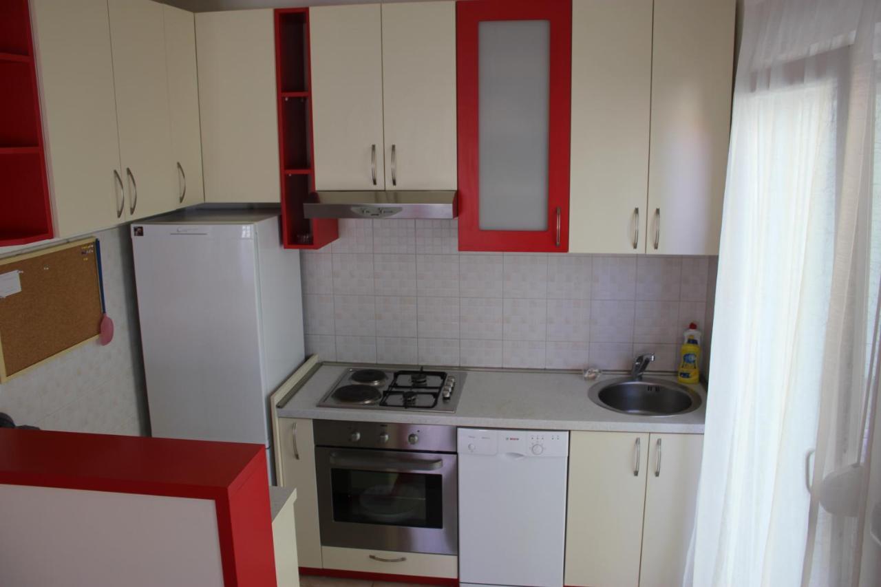 Apartamento Toni Omiš Exterior foto
