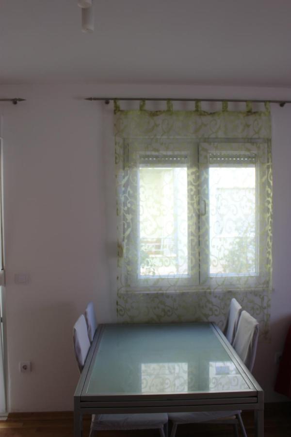 Apartamento Toni Omiš Exterior foto