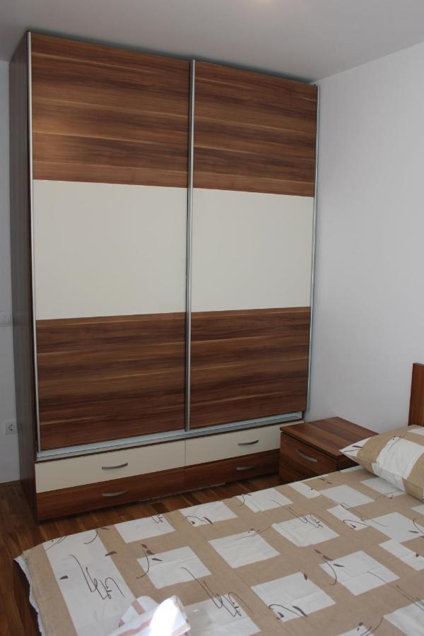 Apartamento Toni Omiš Exterior foto